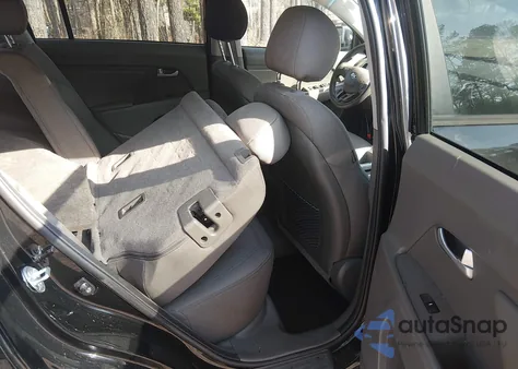 2014 Kia Sportage Lx z USA, uszkodzony, nr VIN KNDPB3AC1E7557078